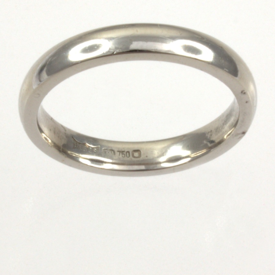 18ct white gold Wedding Ring size I